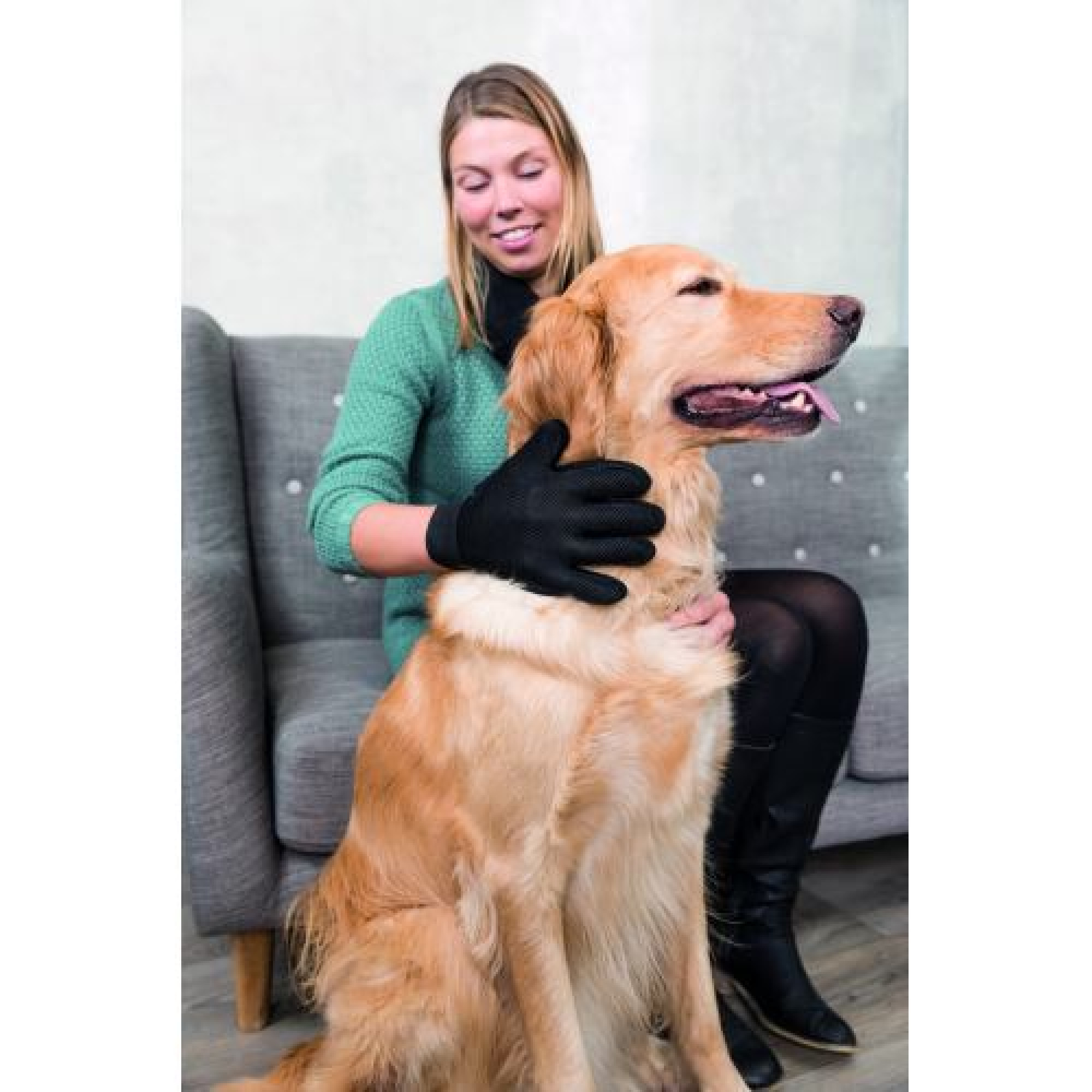 Перчатка Trixie для вычесывания шерсти, 16х24 см